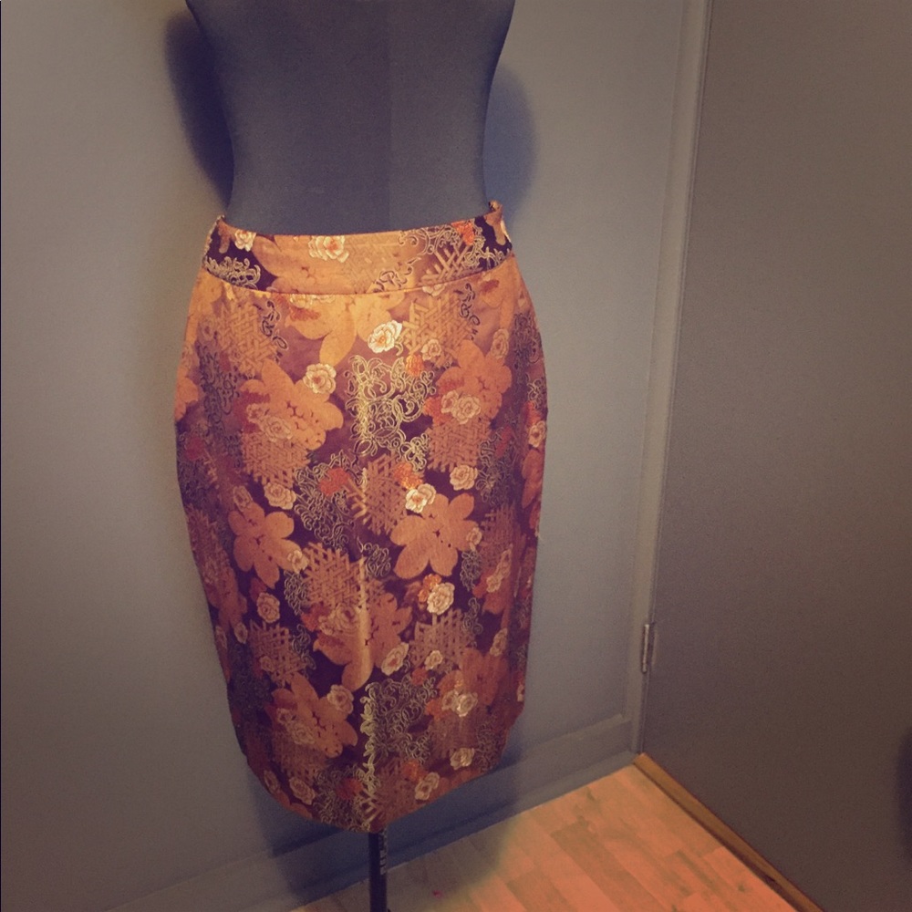 Brocade Pencil skirt